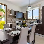 Sea La Vie 3-br & Private Pool In Protaras *
