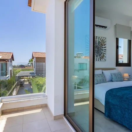 Sea La Vie 3-br & Private Pool In Protaras
