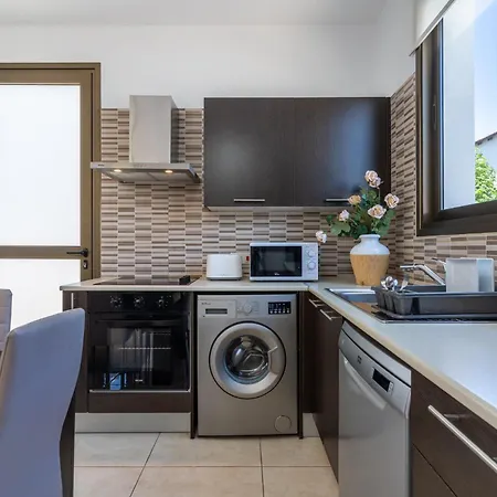 Sea La Vie 3-br & Private Pool In Protaras