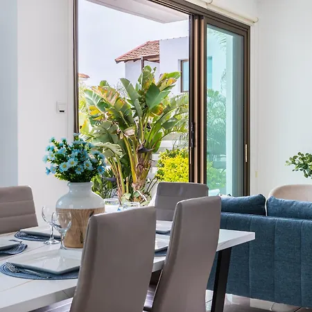 Sea La Vie 3-br & Private Pool In Protaras *